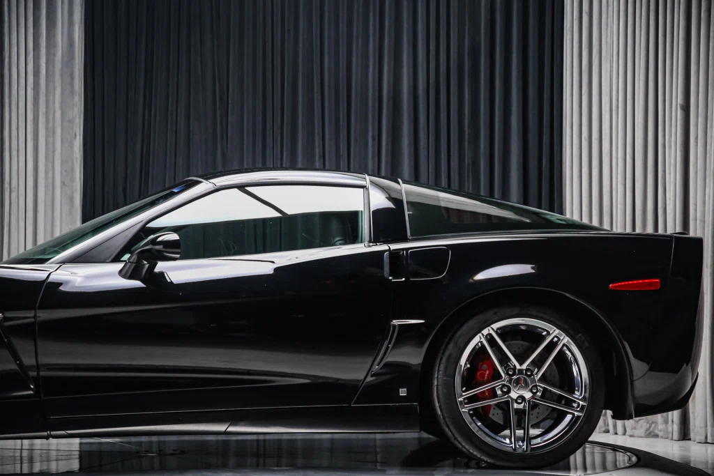2008 Chevrolet Corvette C6 Z06, 17/30