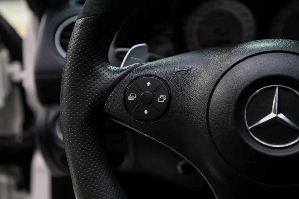 2011 Mercedes-AMG SL 63 (R230), 29/30