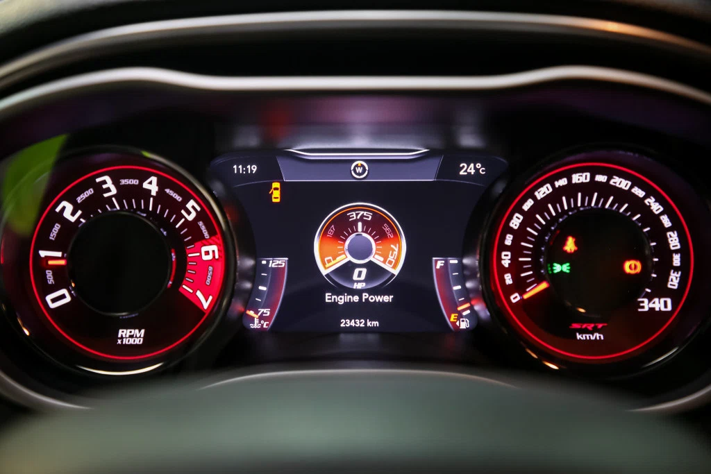 2015 Dodge Challenger SRT Hellcat, 27/30