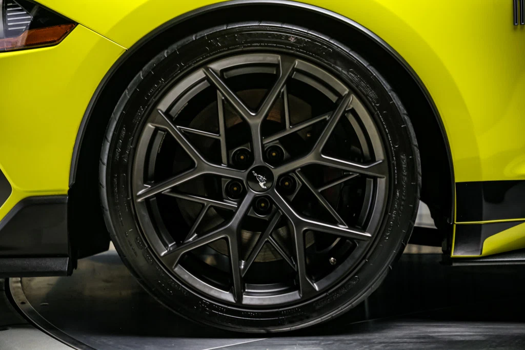 2021 Ford Mustang Mach 1 (S550) Handling Package, 15/30