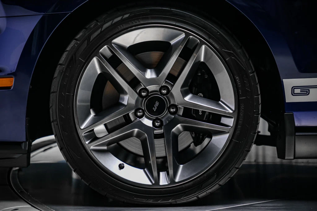 2010 Ford Mustang Shelby GT500 (S197), 16/30