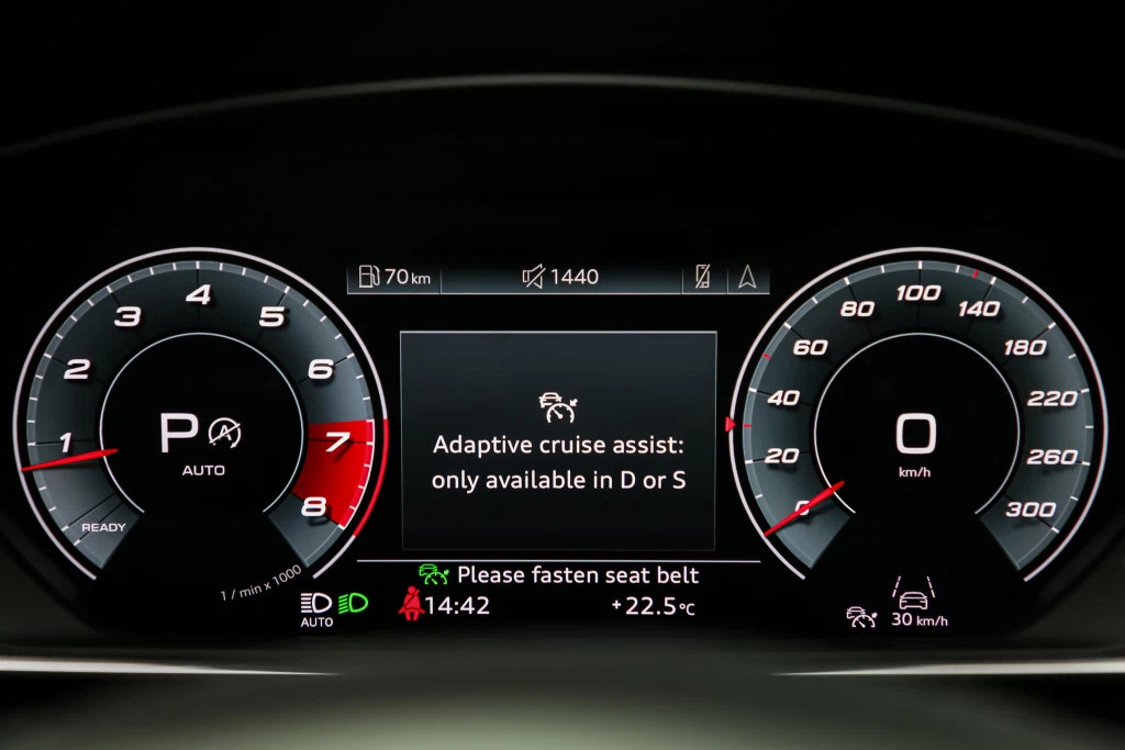 2021 Audi A8 L 60 quattro (D5), 23/30