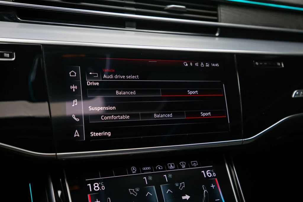 2021 Audi A8 L 60 quattro (D5), 29/30