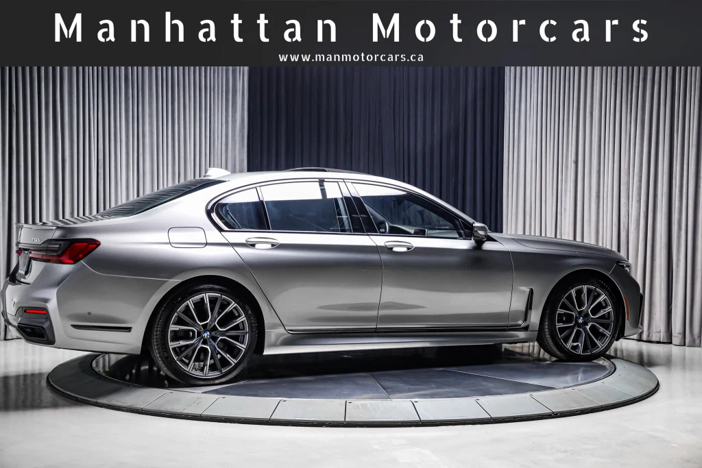 2021 BMW 750i xDrive M Sport, 8/30