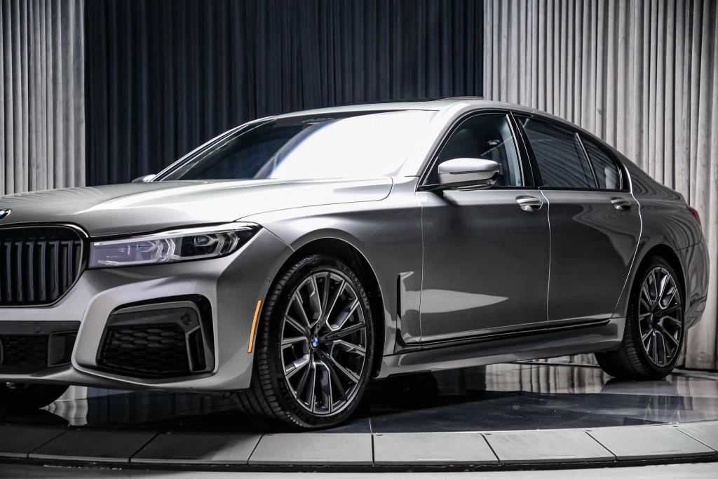 2021 BMW 750i xDrive M Sport, 12/30