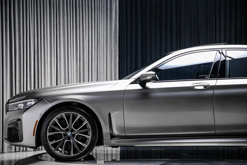 2021 BMW 750i xDrive M Sport, 14/30