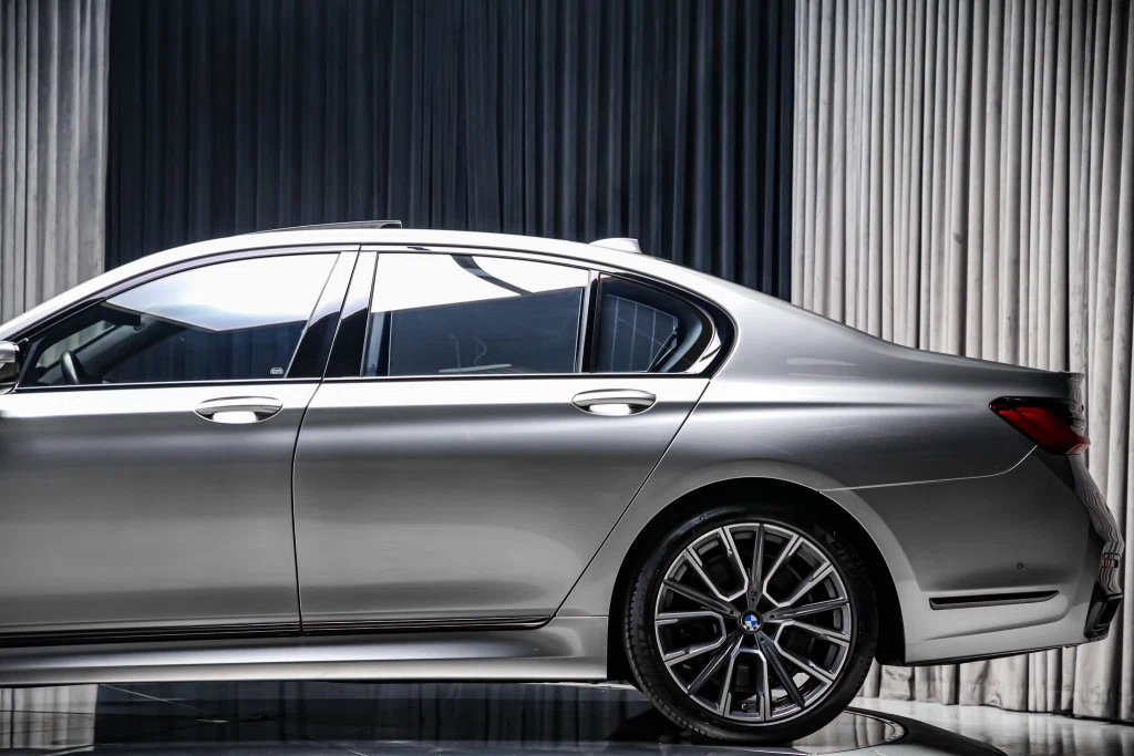 2021 BMW 750i xDrive M Sport, 15/30