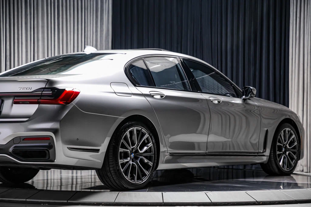 2021 BMW 750i xDrive M Sport, 18/30