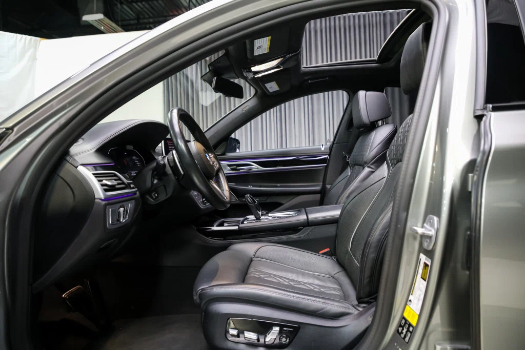 2021 BMW 750i xDrive M Sport, 19/30