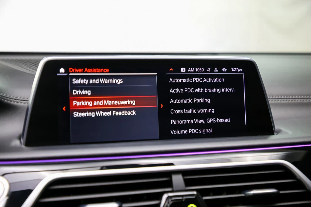 2021 BMW 750i xDrive M Sport, 28/30