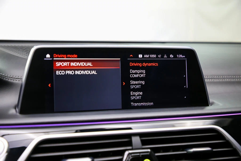 2021 BMW 750i xDrive M Sport, 29/30