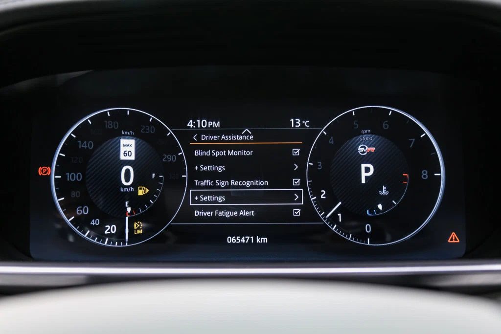 2017 Land Rover Range Rover Sport SVR (L494, 2015–2017), 29/30