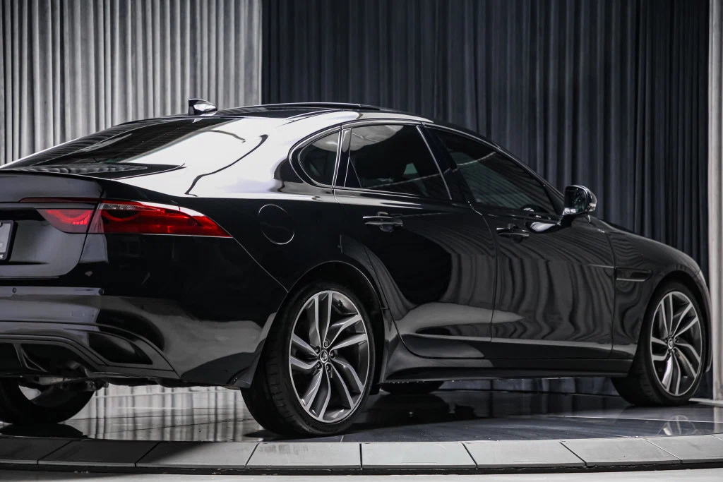 2024 Jaguar XF R-Dynamic SE (X260) P300 AWD, 19/30