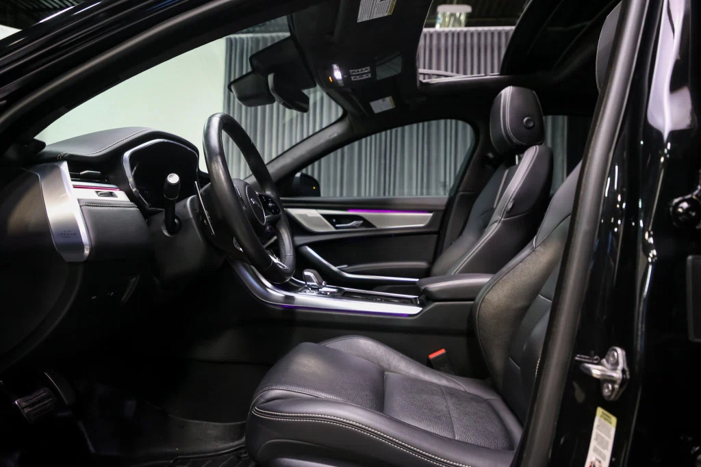 2024 Jaguar XF R-Dynamic SE (X260) P300 AWD, 20/30
