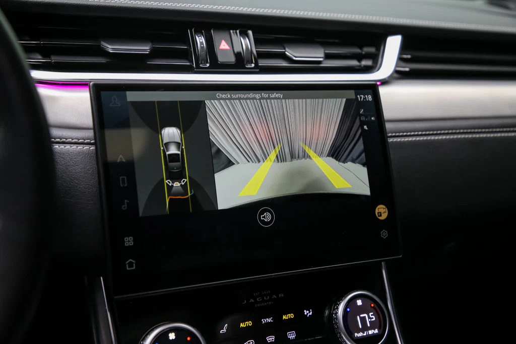 2024 Jaguar XF R-Dynamic SE (X260) P300 AWD, 27/30