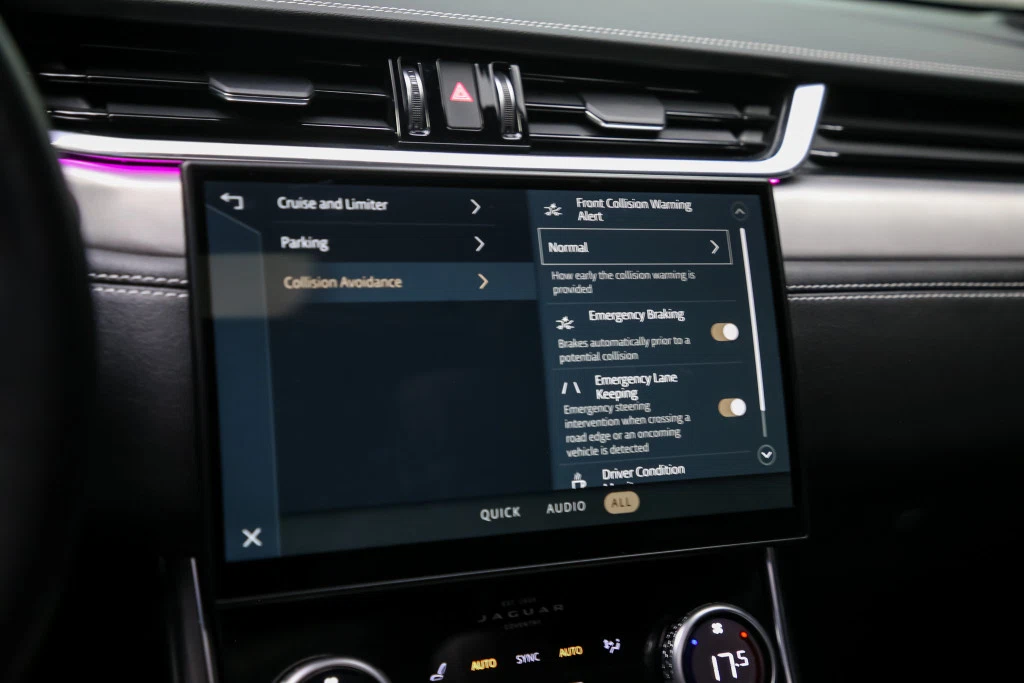 2024 Jaguar XF R-Dynamic SE (X260) P300 AWD, 29/30