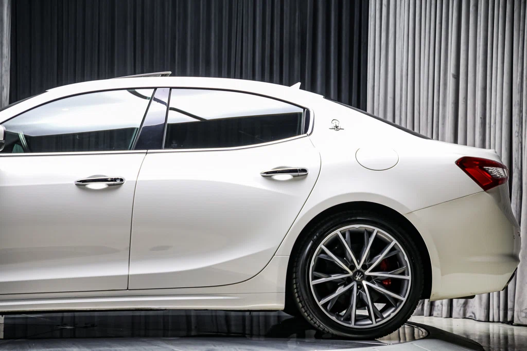 2020 Maserati Ghibli S Q4 GranLusso, 16/30