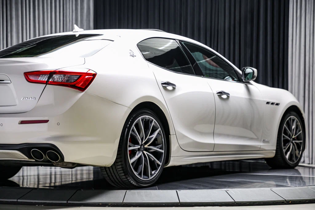 2020 Maserati Ghibli S Q4 GranLusso, 19/30