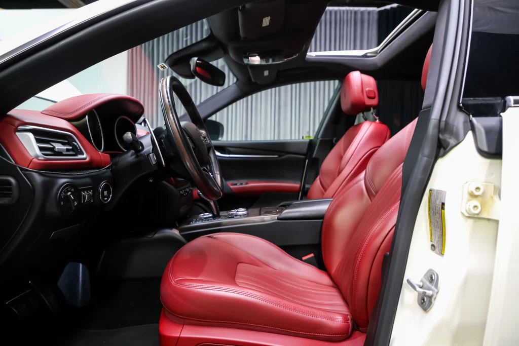2020 Maserati Ghibli S Q4 GranLusso, 20/30