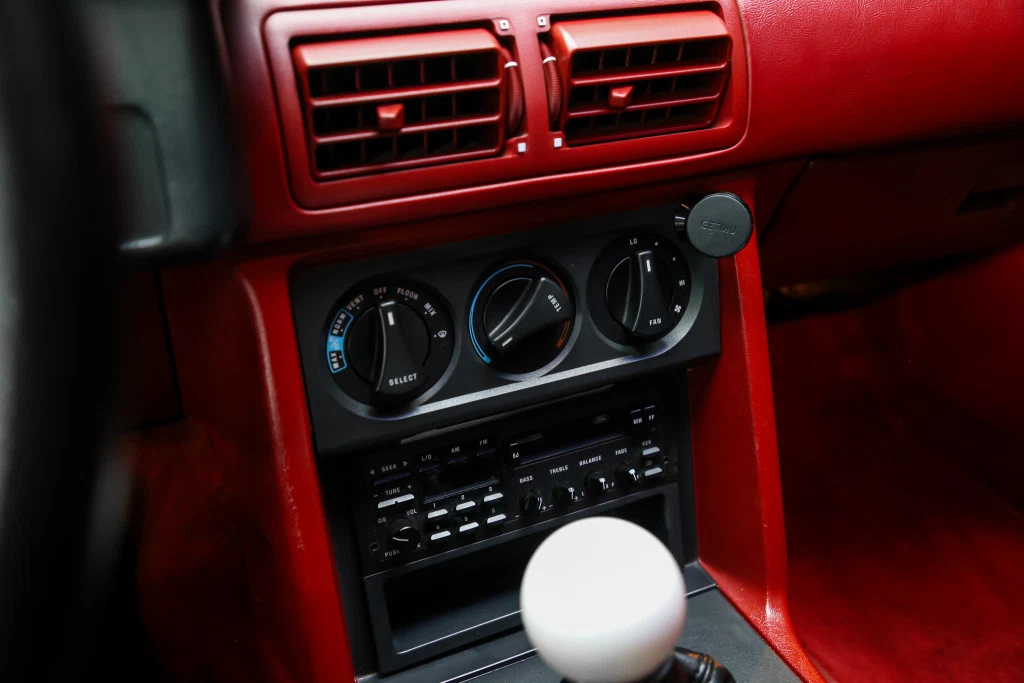 1987 Ford Mustang GT (Fox Body), 30/30