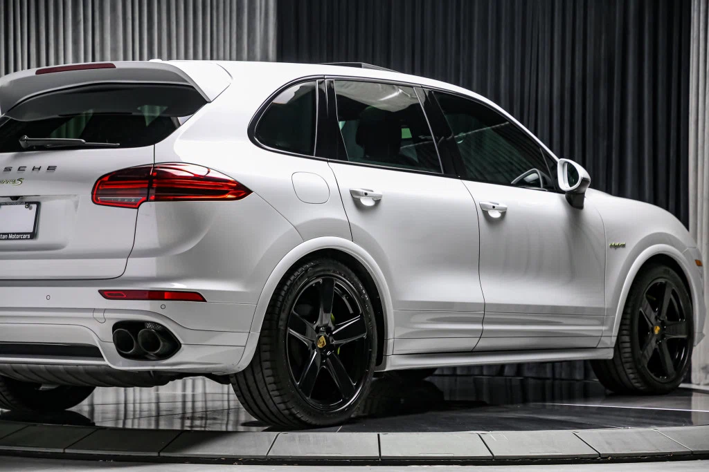 2017 Porsche Cayenne S E-Hybrid (2nd Generation) Platinum Edition, 19/30