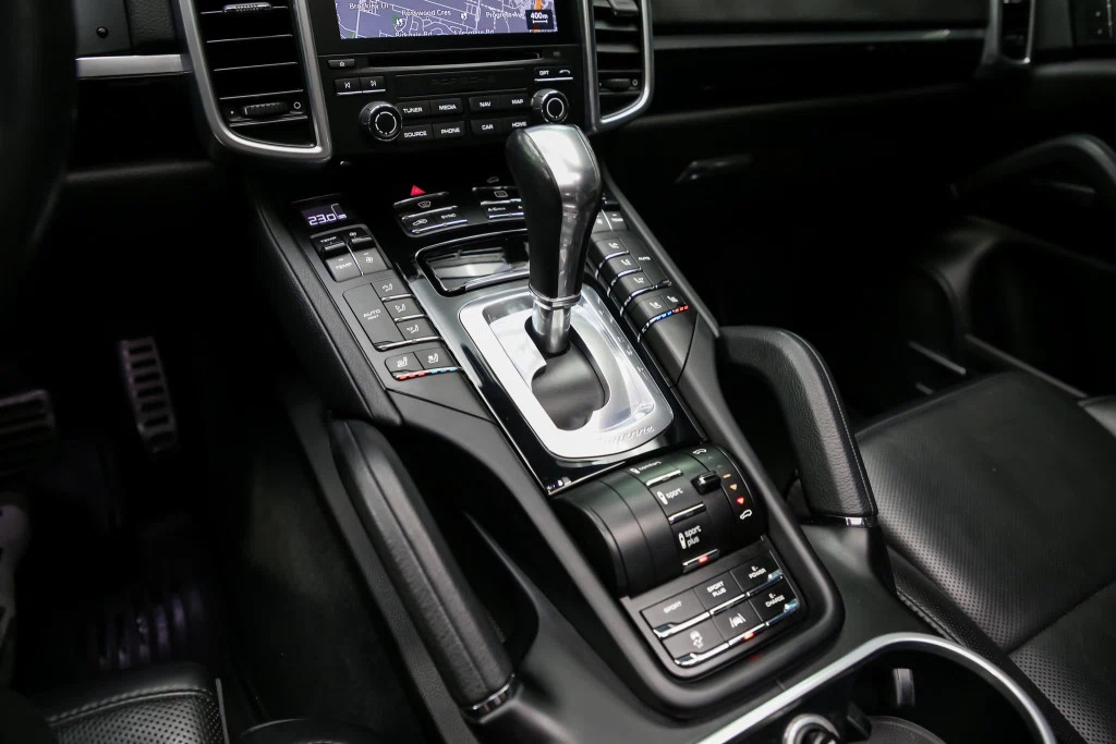 2017 Porsche Cayenne S E-Hybrid (2nd Generation) Platinum Edition, 27/30