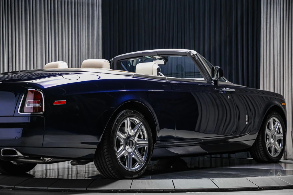 2013 Rolls-Royce Phantom Drophead Coupé Series II, 4/30