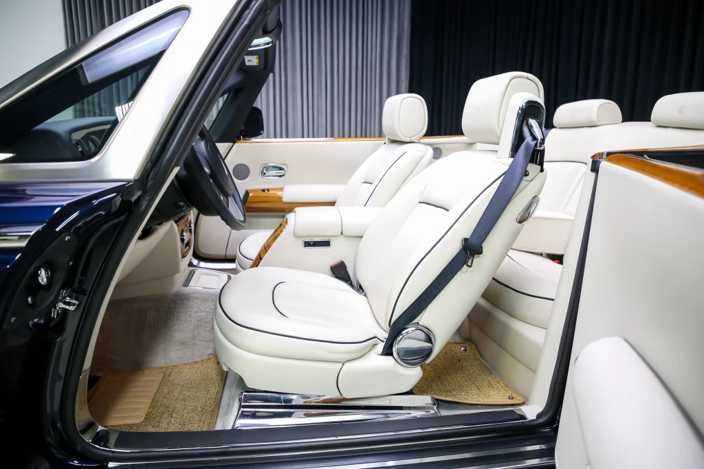 2013 Rolls-Royce Phantom Drophead Coupé Series II, 18/30