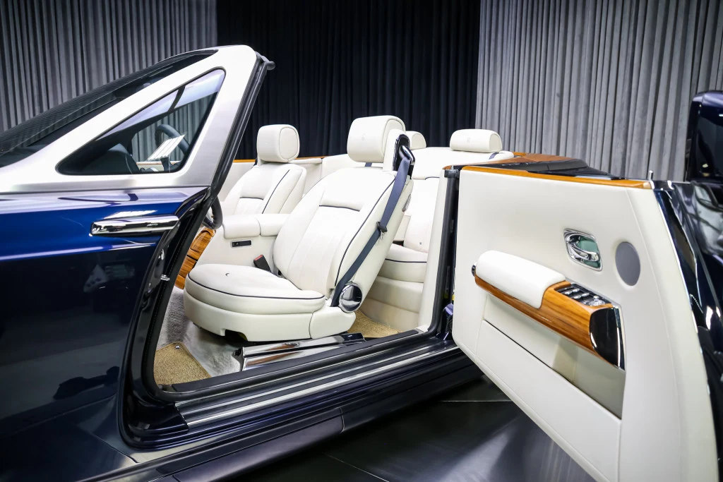 2013 Rolls-Royce Phantom Drophead Coupé Series II, 19/30