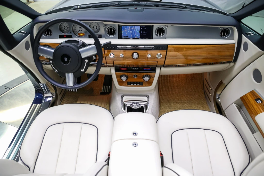 2013 Rolls-Royce Phantom Drophead Coupé Series II, 22/30