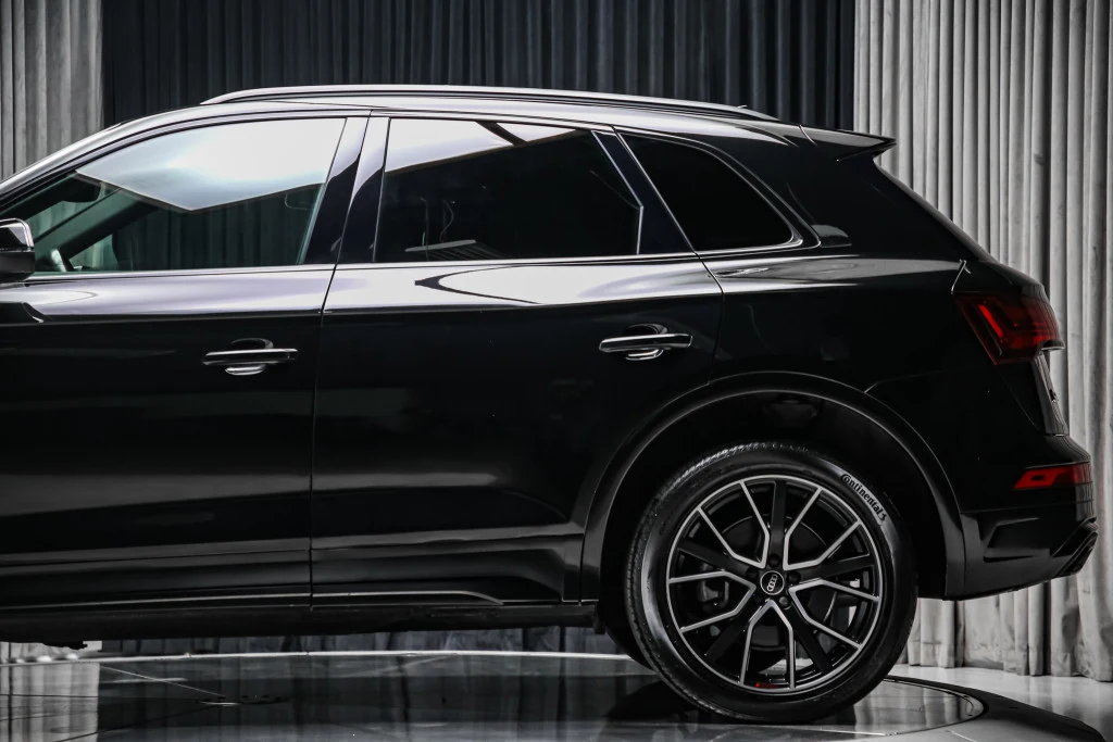2022 Audi Q5 45 TFSI quattro Progressiv S line, 6/30