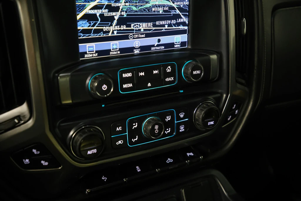 2017 Chevrolet Silverado 1500 LTZ, 23/30