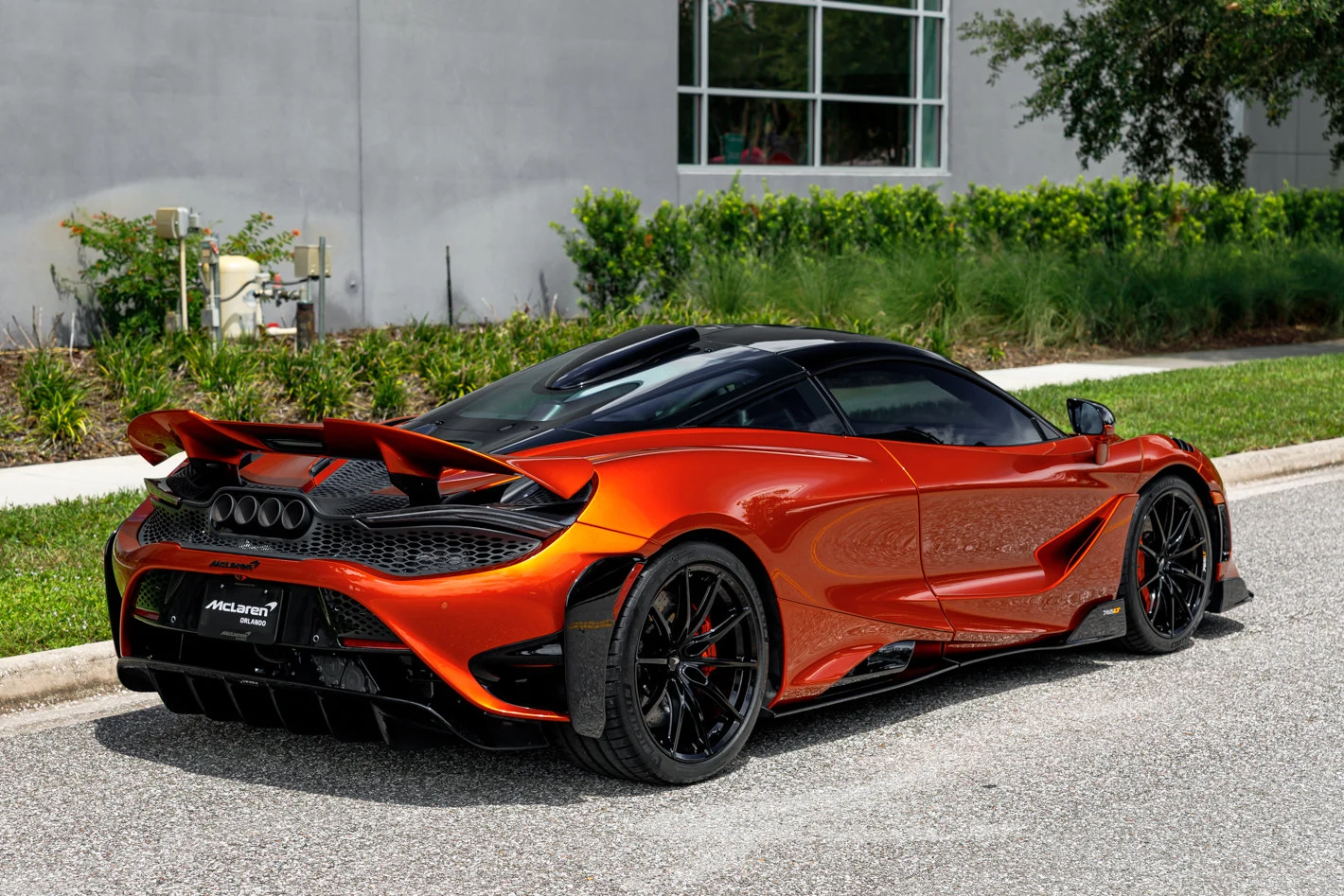 2021 McLaren 765LT, 3/30