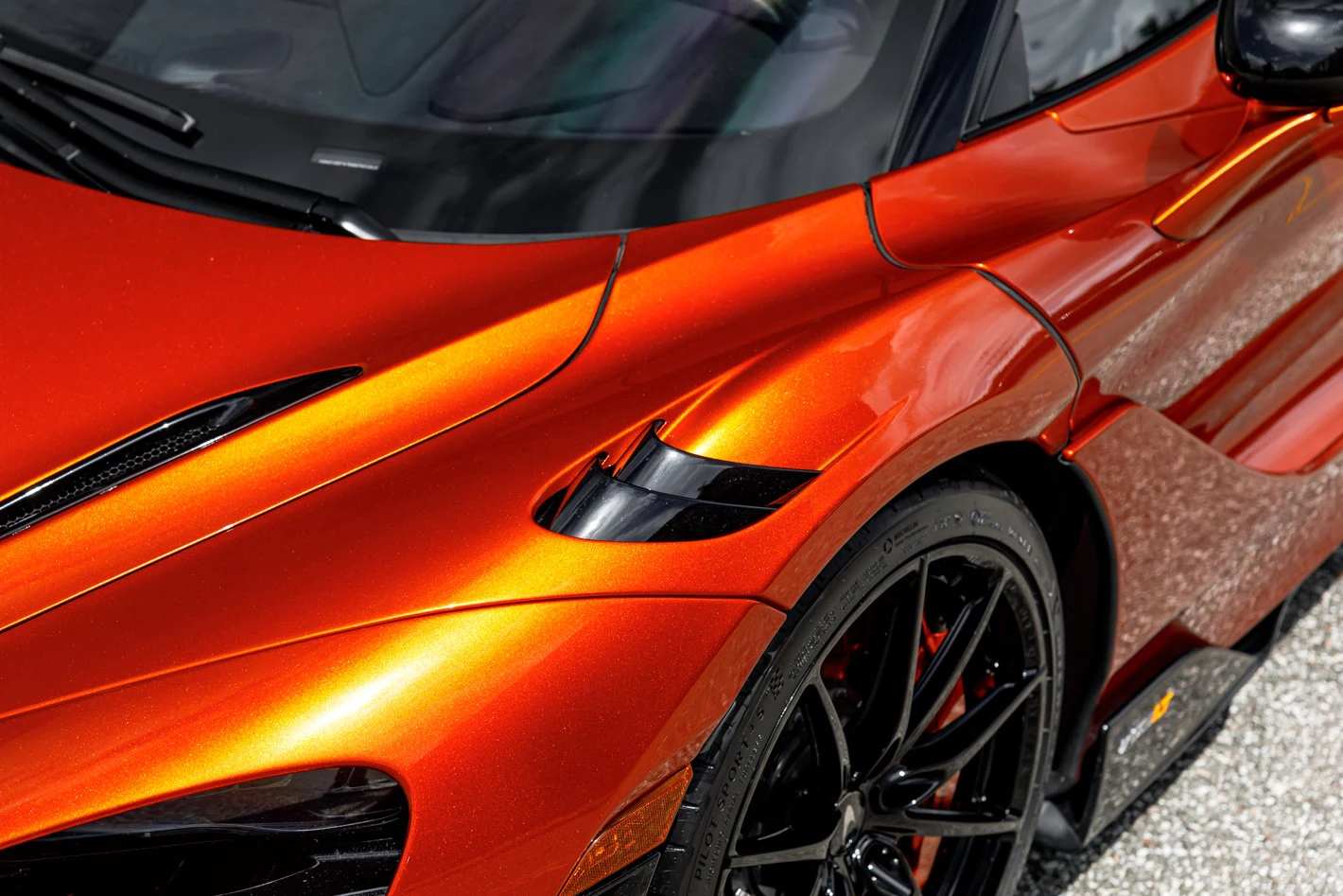 2021 McLaren 765LT, 15/30