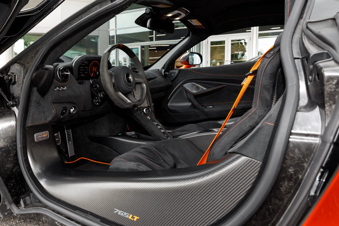 2021 McLaren 765LT, 27/30