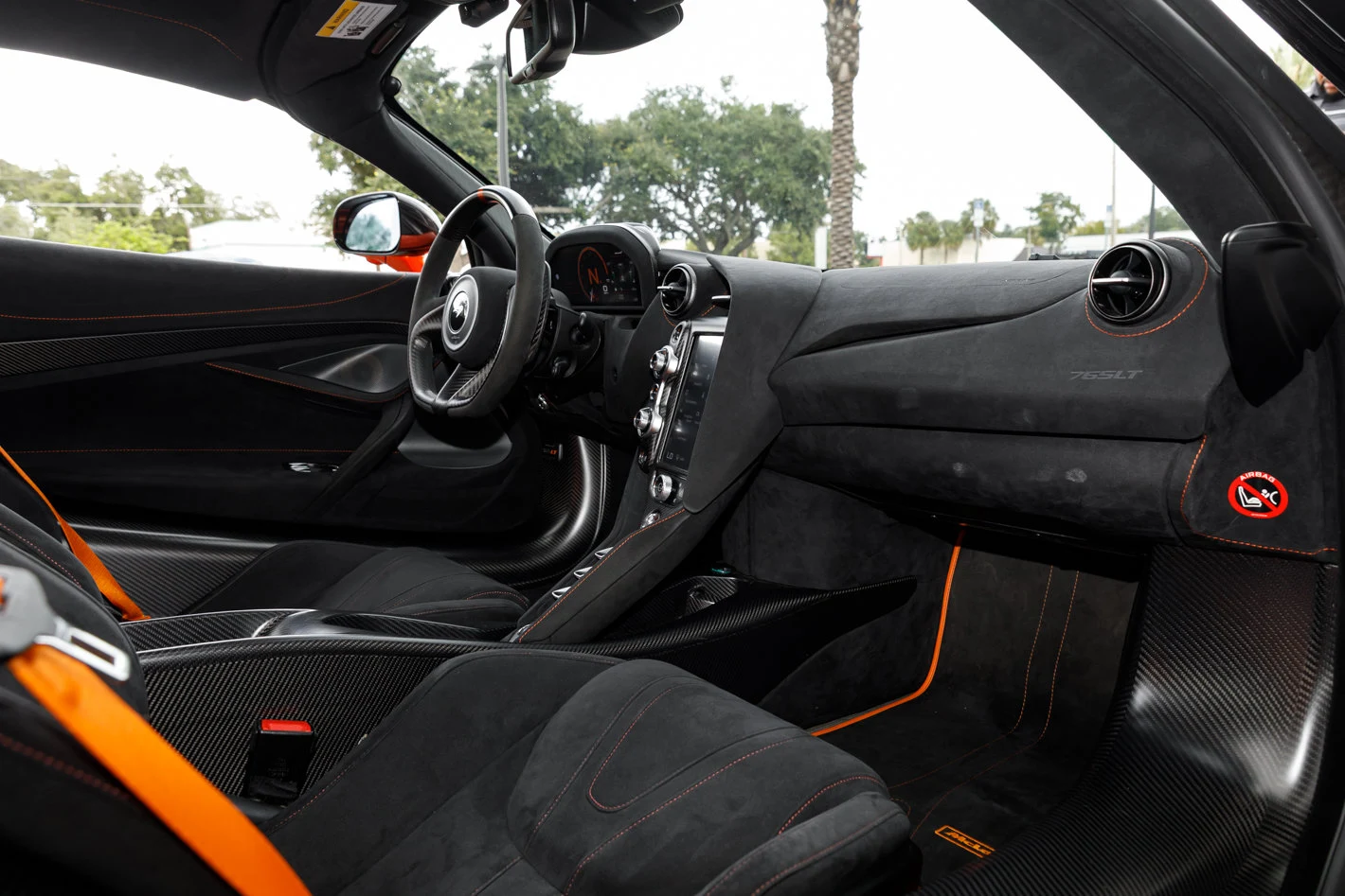 2021 McLaren 765LT, 28/30