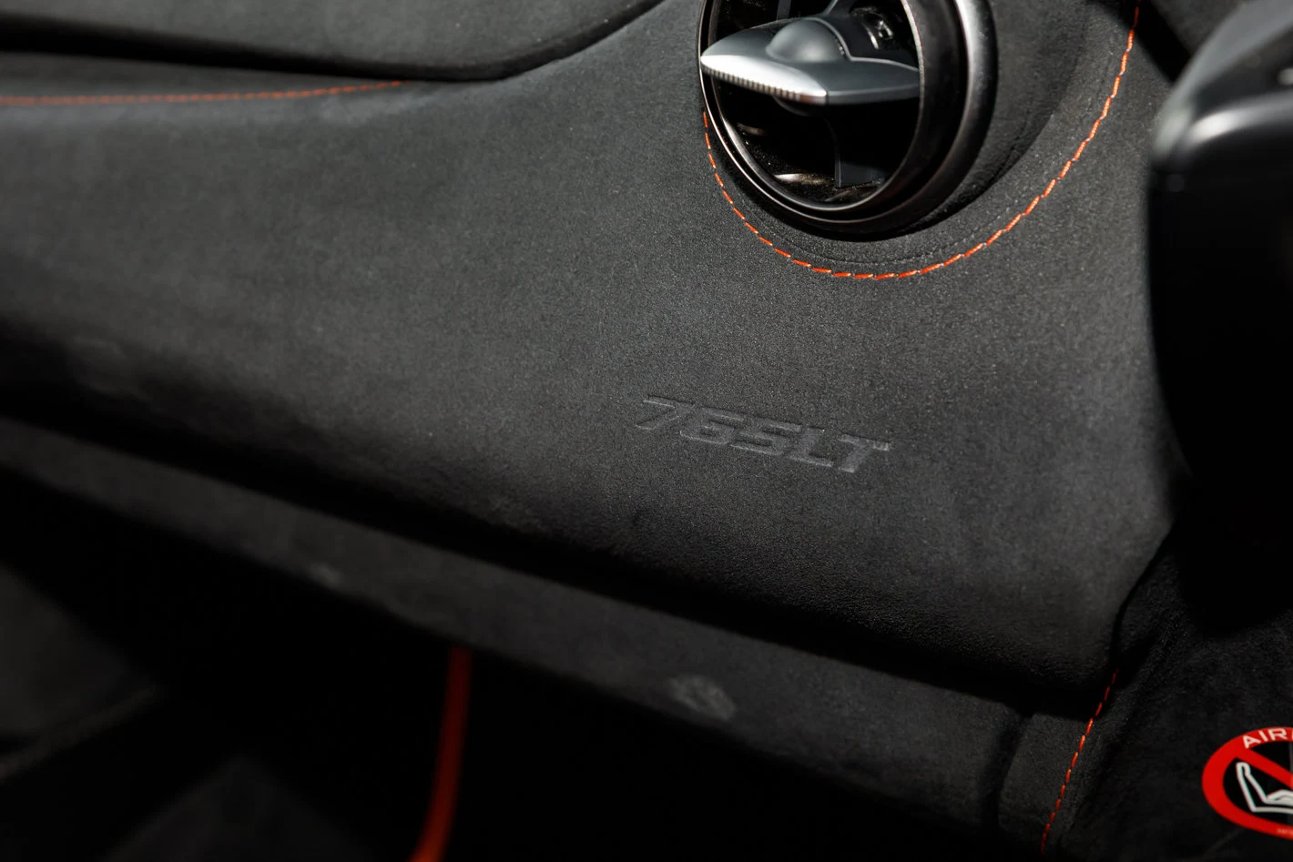 2021 McLaren 765LT, 29/30