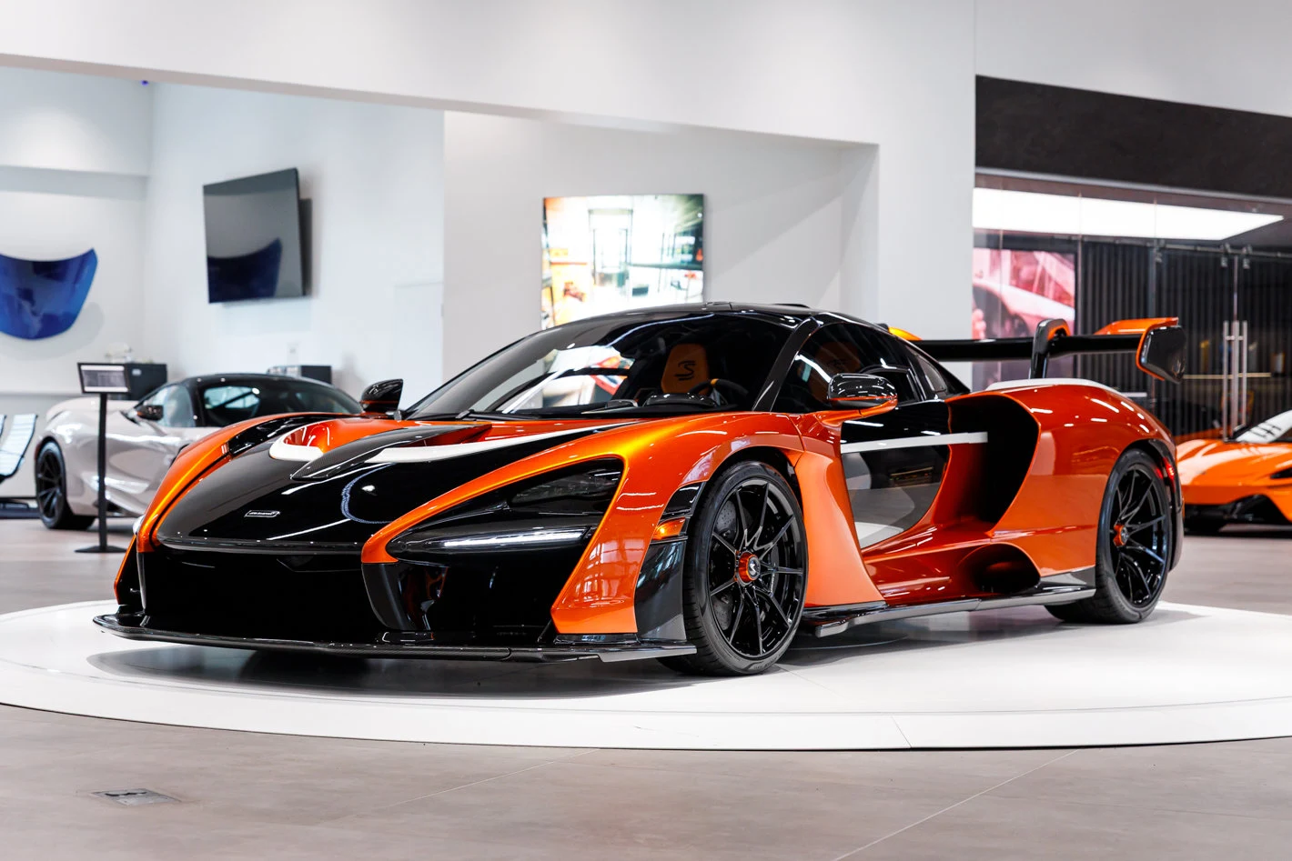 2019 McLaren Senna MSO, 2/30