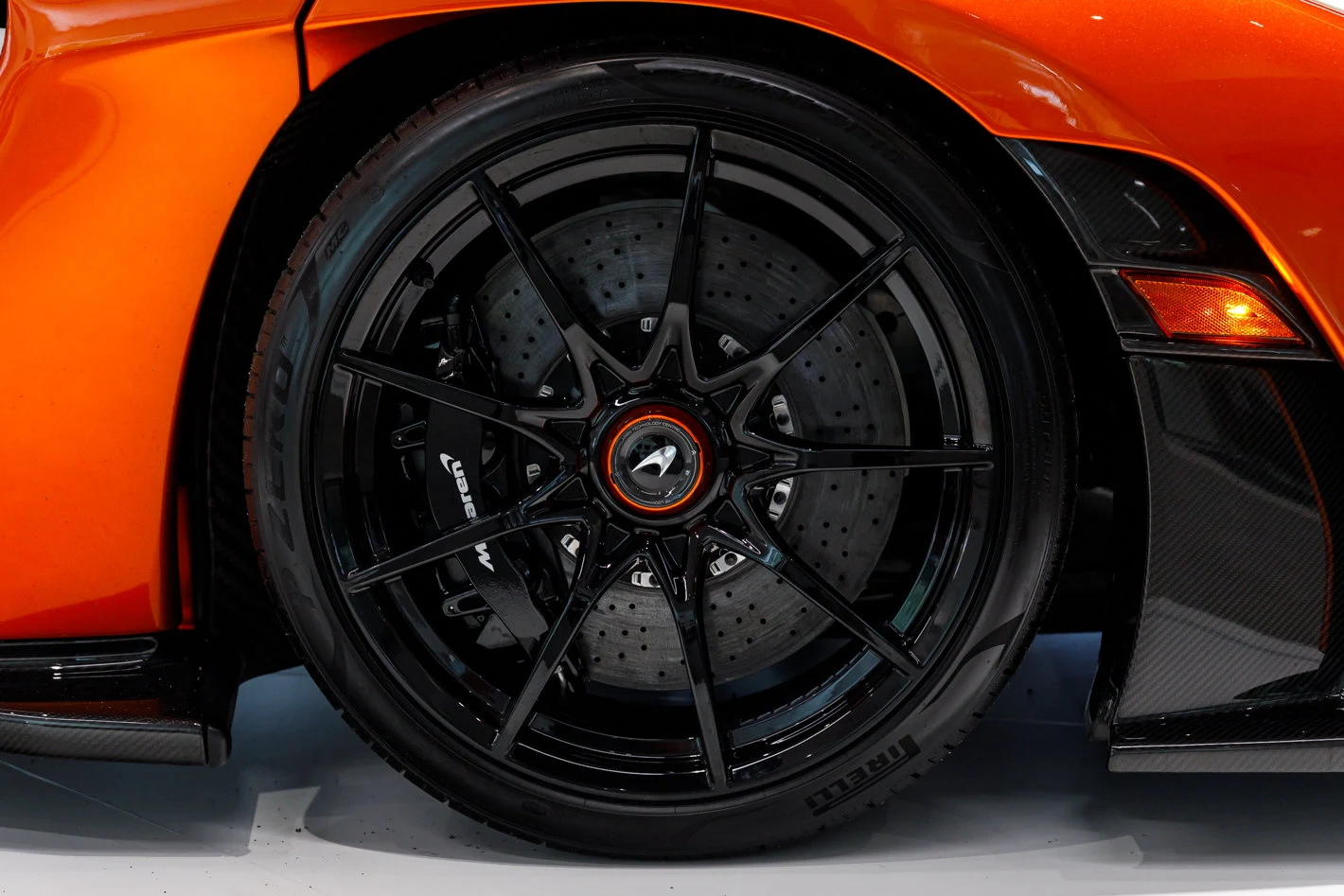 2019 McLaren Senna MSO, 15/30