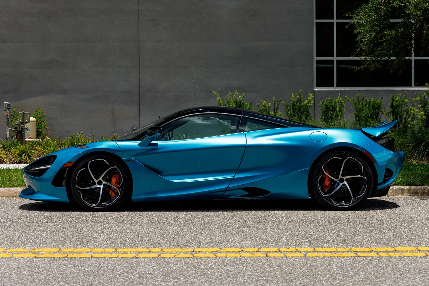 2025 McLaren 750S, 12/30