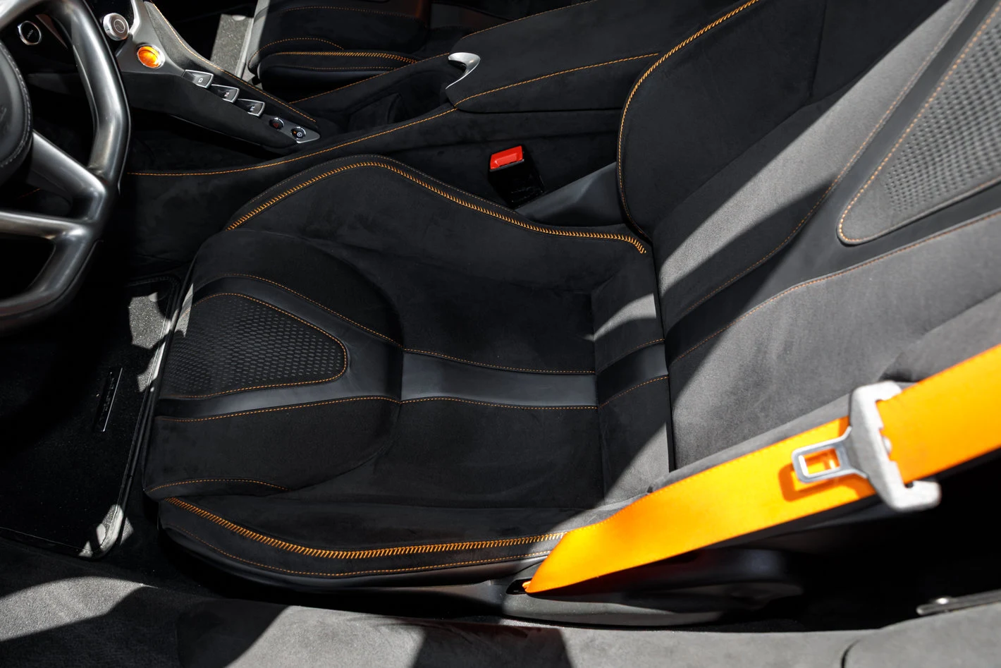 2025 McLaren 750S, 23/30