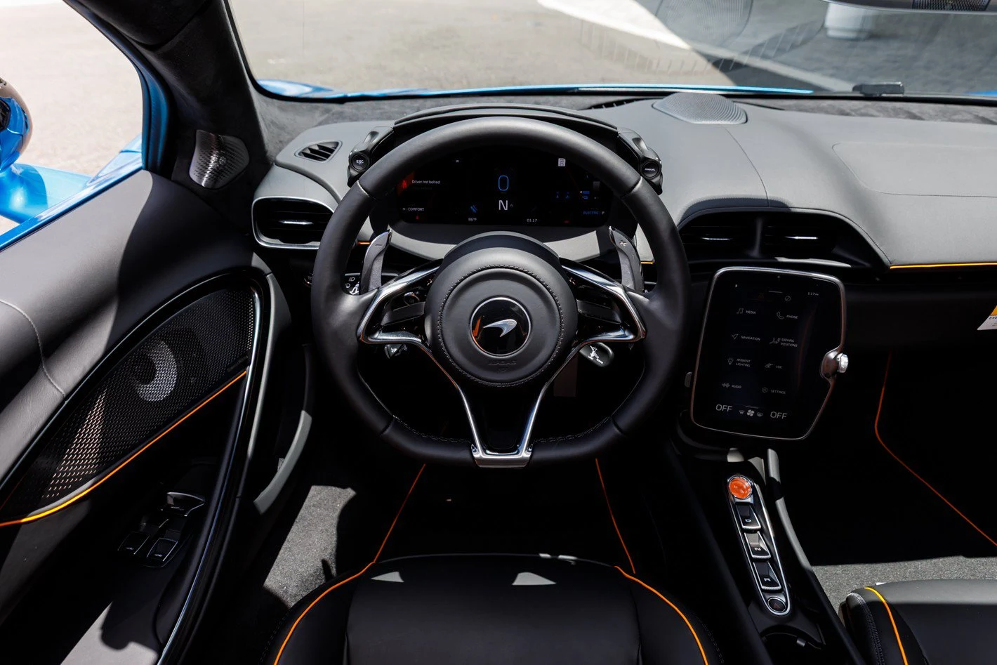 2026 McLaren Artura Spider TechLux, 10/30