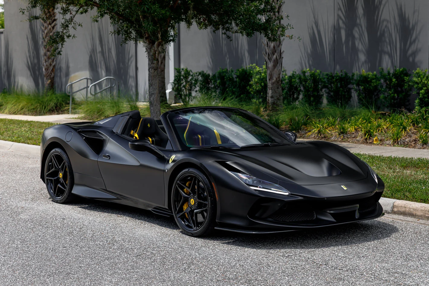 Ferrari F8 Spider | McLaren Orlando
