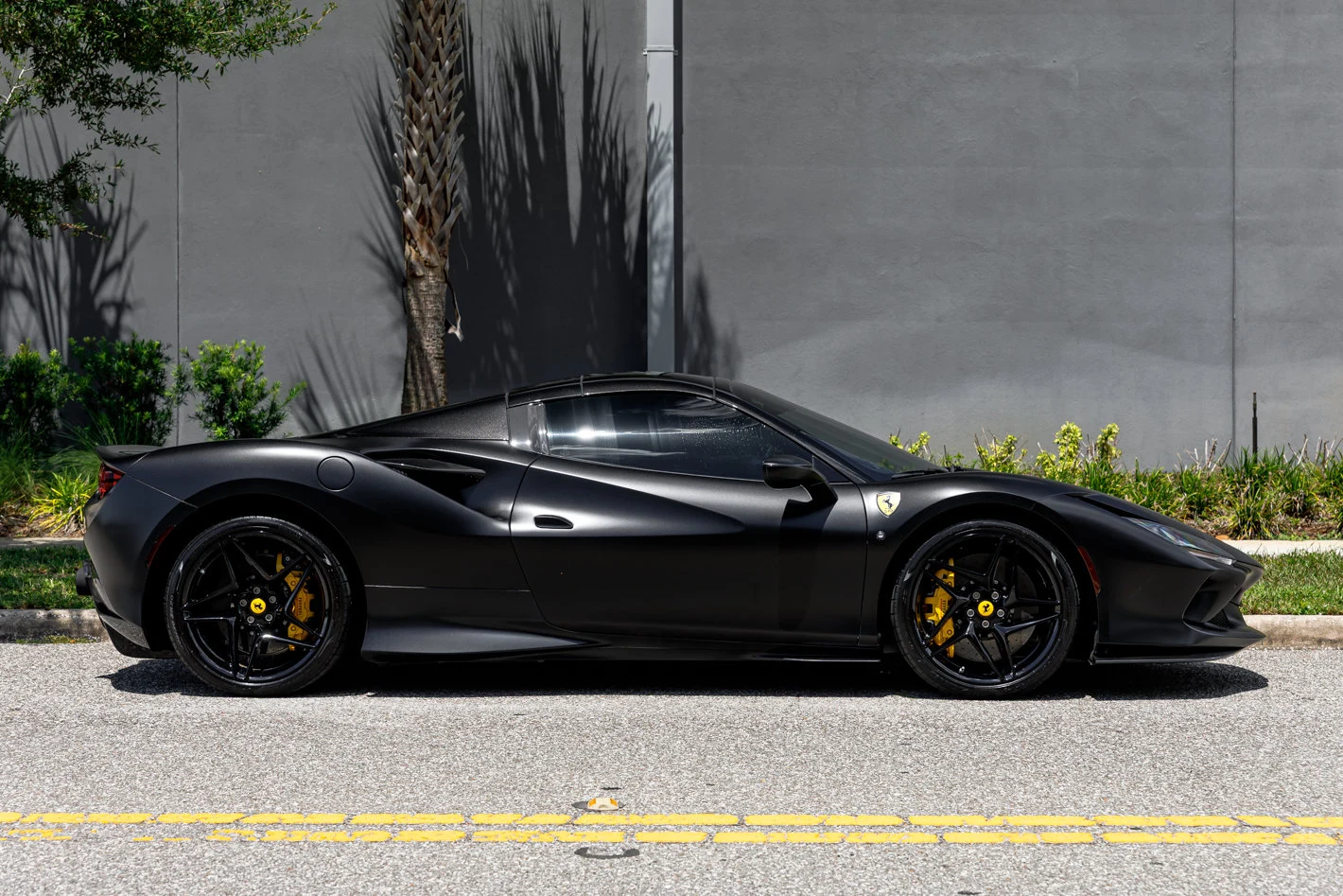2022 Ferrari F8 Spider, 3/30
