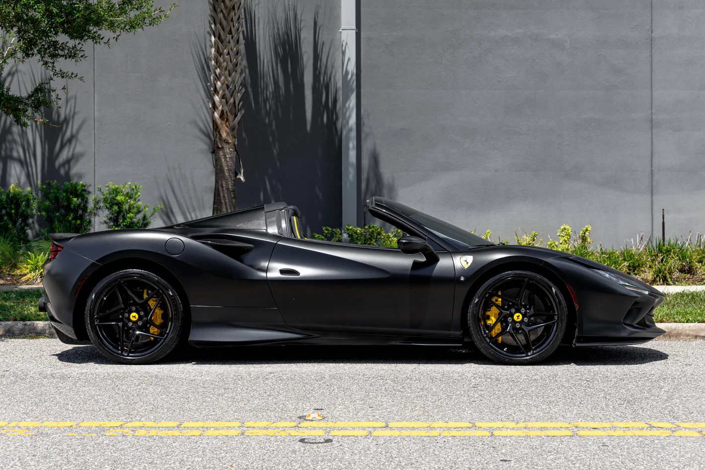 2022 Ferrari F8 Spider, 5/30