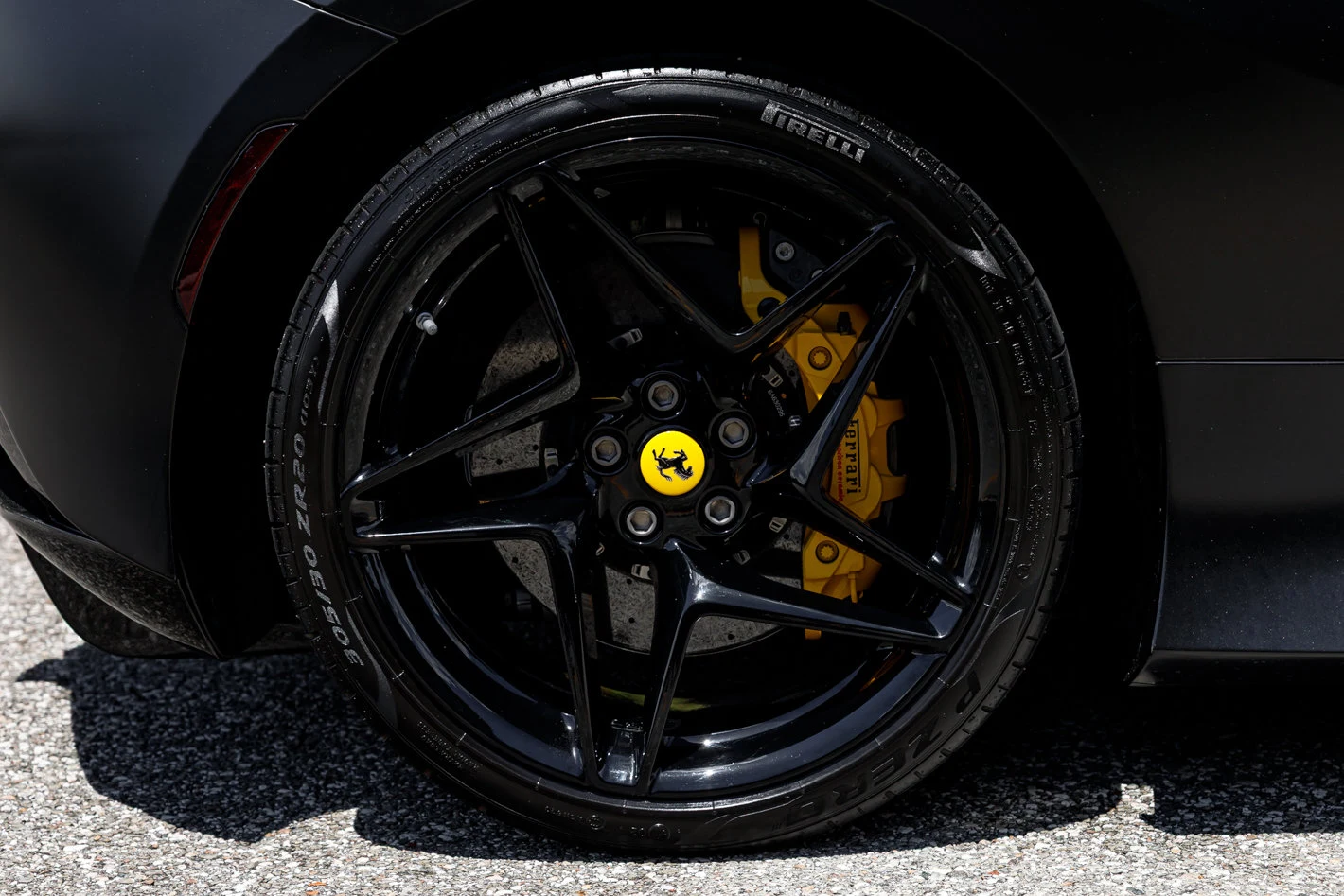 2022 Ferrari F8 Spider, 10/30