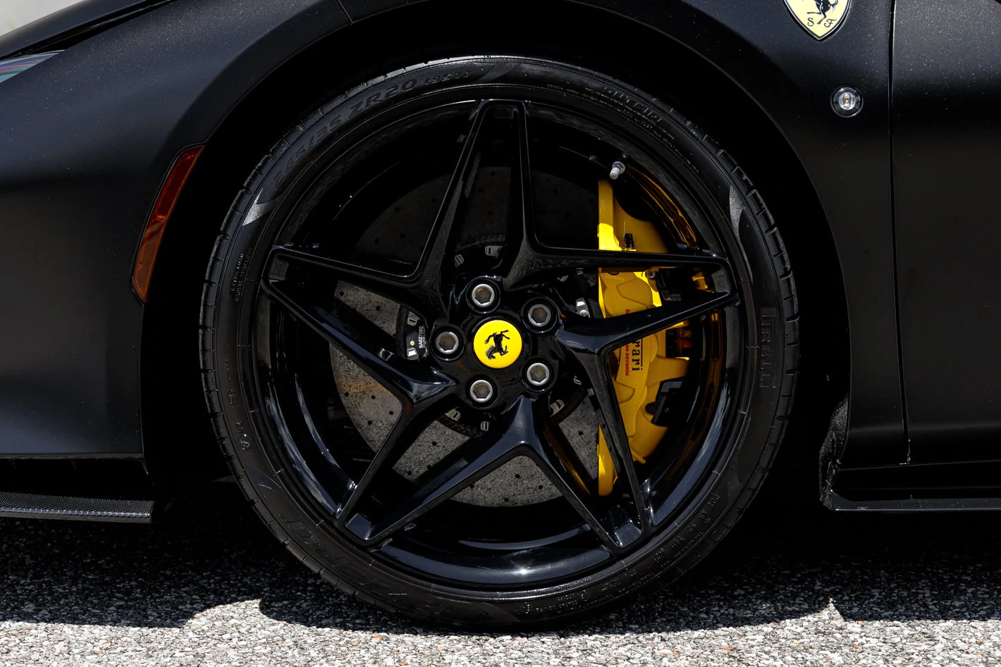 2022 Ferrari F8 Spider, 15/30