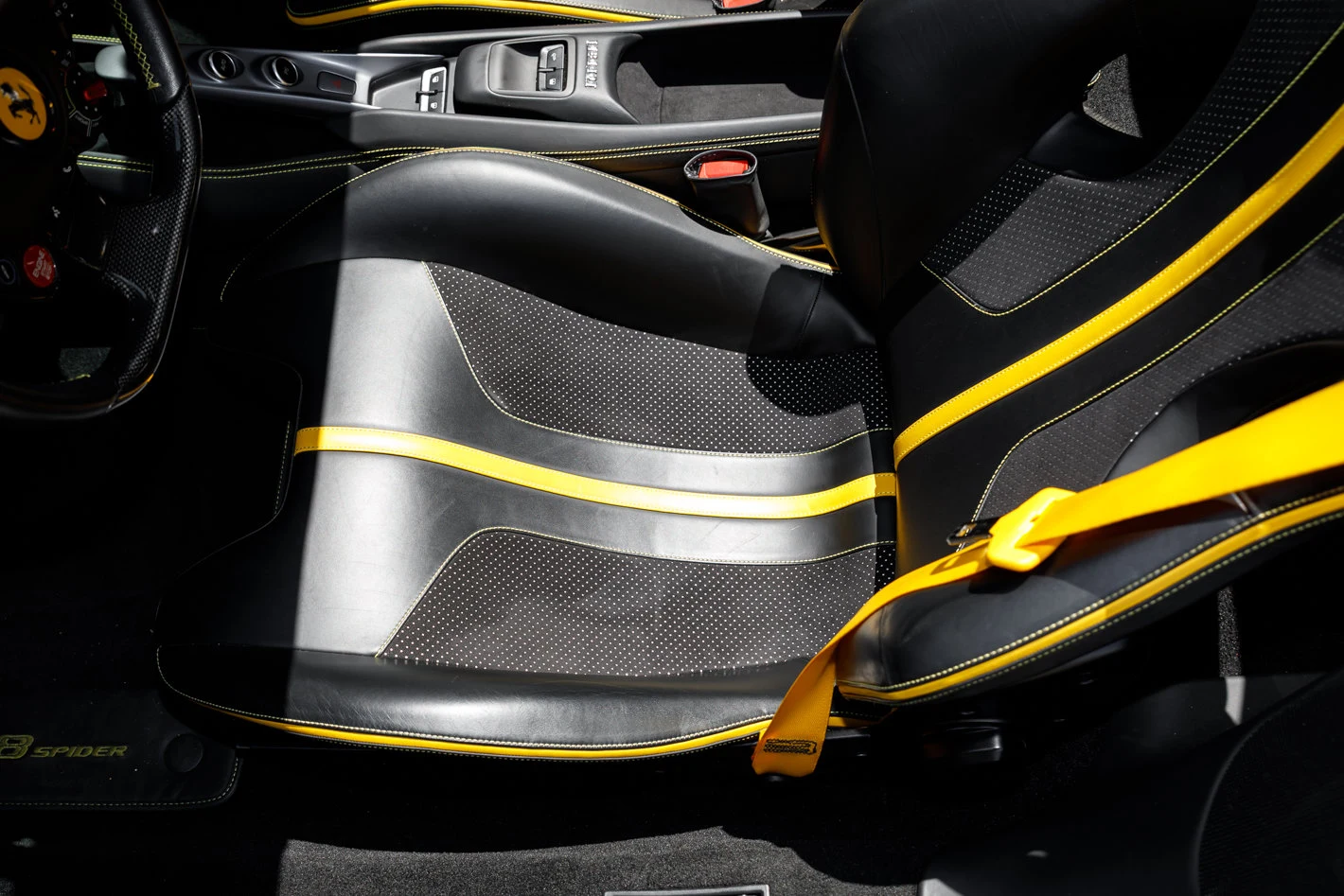 2022 Ferrari F8 Spider, 21/30