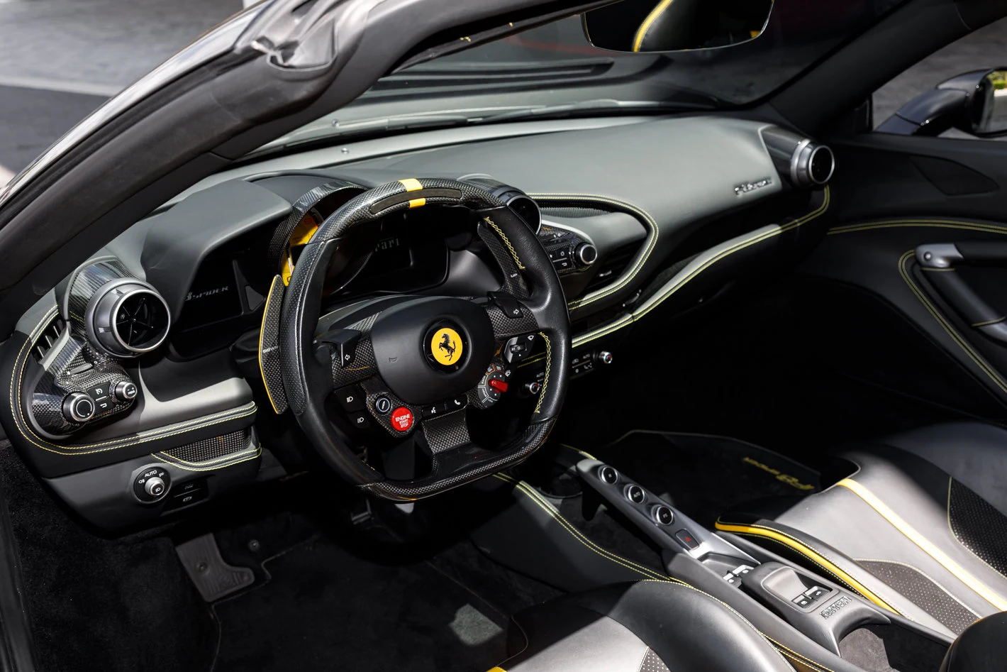 2022 Ferrari F8 Spider, 22/30