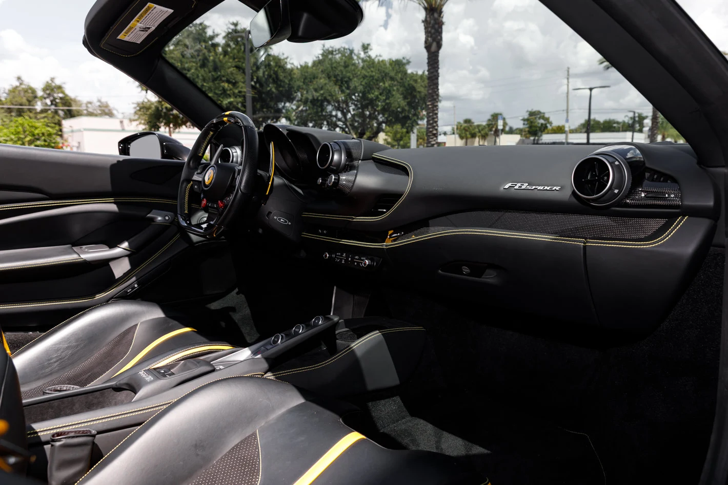 2022 Ferrari F8 Spider, 28/30